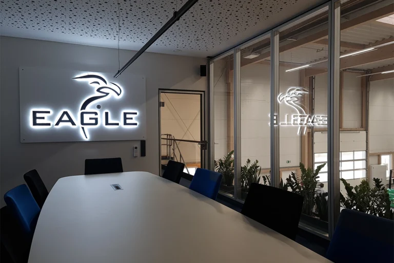 Salle d'exposition Eagle et bureaux en Allemagne